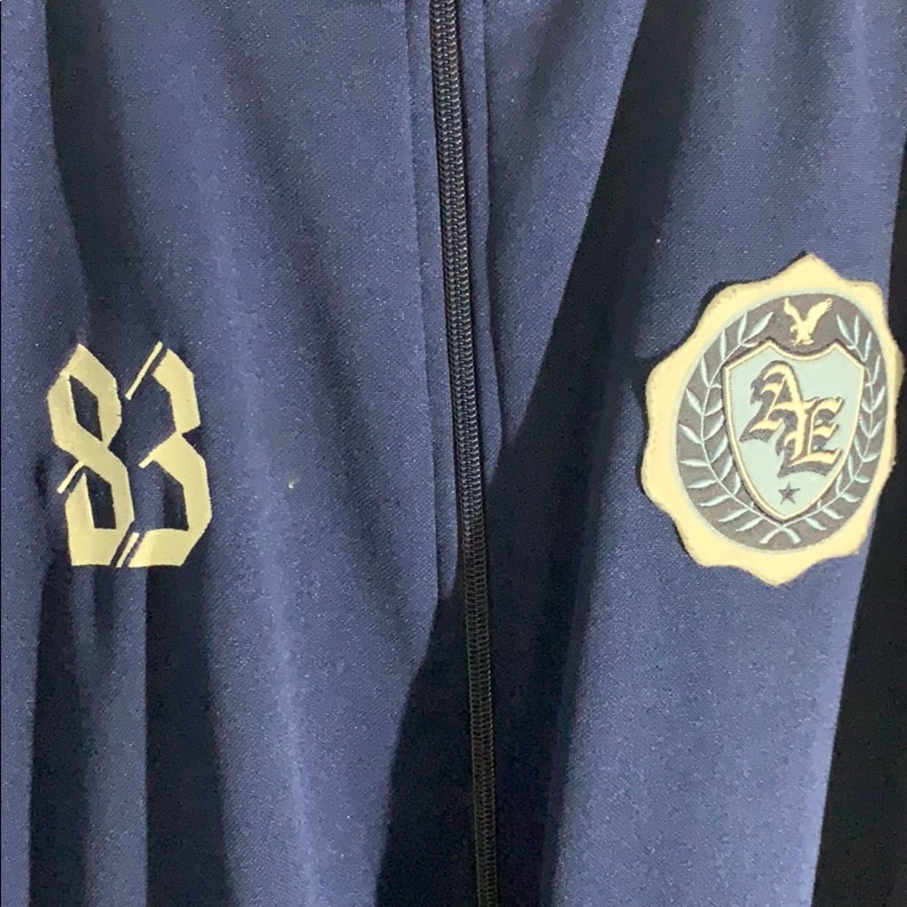 AE zip up - Picture 3 of 4